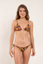 Carregar imagem no visualizador da galeria, Model Front: Rio De Sol Haut Top Fiore Lia
