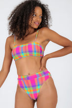 Carregar imagem no visualizador da galeria, Gallery: Rio De Sol Ensemble Set Tulip-Garden Bandeau-Reto Hotpant-Cos