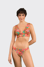 Carregar imagem no visualizador da galeria, Model Front: Rio De Sol Bas Bottom Tropics Essential-Cos