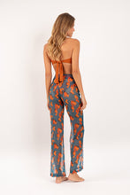 Carregar imagem no visualizador da galeria, Model Back: Rio De Sol Pantalon De Plage Luma Pants Lana