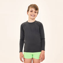 Carregar imagem no visualizador da galeria, Model Front: Uv Line T-Shirt Acqua Qr Code Preto Upf50+
