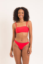 Carregar imagem no visualizador da galeria, Model Front: Rio De Sol Ensemble Set Rouge Bandeau-Reto Nice-Fio