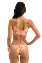 Carregar imagem no visualizador da galeria, Model Back: Rio De Sol Haut Top Banana Rose Bra