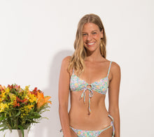 Carregar imagem no visualizador da galeria, Gallery: Rio De Sol Haut Top Tiny-Garden Mila