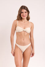 Carregar imagem no visualizador da galeria, Model Front: Rio De Sol Bas Bottom Touch-Natural Mia