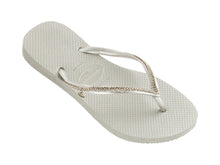 Carregar imagem no visualizador da galeria, Model Front: Havaianas Tongs Slim Crystal Mesh Sw White