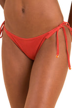 Carregar imagem no visualizador da galeria, Gallery: Rio De Sol Bas Bottom Malibu-Chili Cheeky-Tie