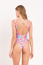 Carregar imagem no visualizador da galeria, Model Back: Rio De Sol Une Pièce Splash Zoe