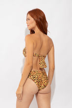 Carregar imagem no visualizador da galeria, Model Back: Rio De Sol Bas Bottom Yellow-Feline Essential-Comfy