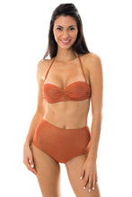 Carregar imagem no visualizador da galeria, Image 05: Rio De Sol Bas Calcinha Radiante Canela Hot Pant
