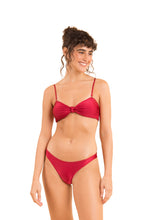Carregar imagem no visualizador da galeria, Model Front: Rio De Sol Haut Top Shimmer-Divino Bandeau-Joy