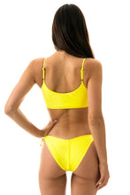 Carregar imagem no visualizador da galeria, Model Back: Rio De Sol Bas Bottom Strega Bra Comfort