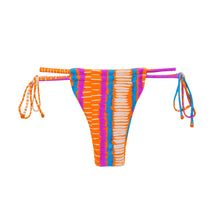 Carregar imagem no visualizador da galeria, Product Front: Rio De Sol Bas Bottom Stripes Pipa
