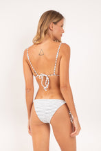 Carregar imagem no visualizador da galeria, Model Back: Rio De Sol Bas Bottom Linea-White Ibiza-Comfy