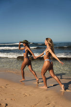 Carregar imagem no visualizador da galeria, Image 13: Wednesday In Hawaii By Rio De Sol Bas Bottom Pua-Pacifica Sunset