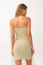 Carregar imagem no visualizador da galeria, Model Back: Rio De Sol Mini Dress Brisa-Pistache Sara Dress