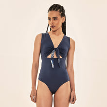 Carregar imagem no visualizador da galeria, Image 04: Uv Line Une Pièce Mirela Coqueiros Marinho Upf50+