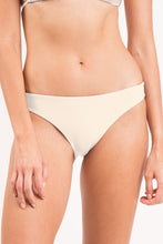 Carregar imagem no visualizador da galeria, Gallery: Rio De Sol Bas Bottom Touch-Natural Essential-Comfy