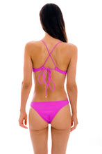 Carregar imagem no visualizador da galeria, Model Back: Rio De Sol Bas Bottom St-Tpz-Pink Essential