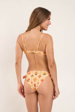 Carregar imagem no visualizador da galeria, Model Back: Rio De Sol Haut Top Mosaico Bandeau-Joy