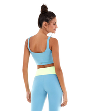 Carregar imagem no visualizador da galeria, Model Back: Alto Giro Fitness Haut Top Blackout Costas Regata Azul Waters