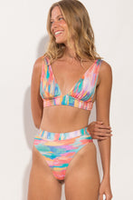 Carregar imagem no visualizador da galeria, Gallery: Rio De Sol Ensemble Set River Halter-Cos Hotpant-Cos
