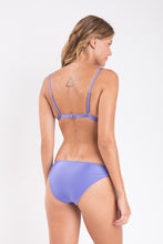 Carregar imagem no visualizador da galeria, Model Back: Rio De Sol Bas Bottom Shimmer-Hortensia Essential-Comfy