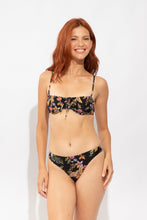 Carregar imagem no visualizador da galeria, Model Front: Rio De Sol Haut Top Flora Balconet-Tie