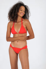 Carregar imagem no visualizador da galeria, Model Front: Rio De Sol Ensemble Set Rouge Mel