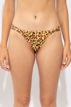 Carregar imagem no visualizador da galeria, Gallery: Rio De Sol Bas Bottom Yellow-Feline Mel