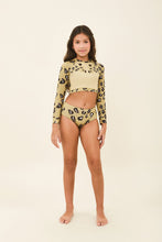 Carregar imagem no visualizador da galeria, Model Front: Uv Line Une Pièce Fille Girl Bikini Hot Pant Jaguar Upf50+