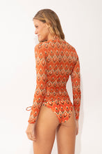 Carregar imagem no visualizador da galeria, Model Back: Rio De Sol Haut De Plage Maracai Top Harper Long