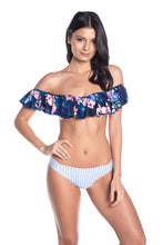 Carregar imagem no visualizador da galeria, Model Front: Saha Ensemble Cumbia Floral Night