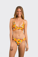 Carregar imagem no visualizador da galeria, Model Front: Rio De Sol Bas Bottom Stories Ciao