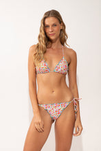 Carregar imagem no visualizador da galeria, Model Front: Rio De Sol Haut Top Ditsy-Sky Frufru