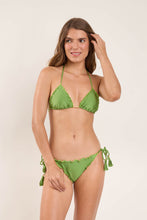 Carregar imagem no visualizador da galeria, Model Front: Rio De Sol Haut Top Shimmer-Botanica Frufru
