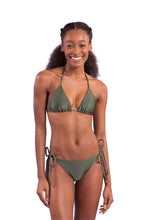 Carregar imagem no visualizador da galeria, Model Front: Rio De Sol Ensemble Set Croco Tri-Inv Ibiza-Comfy