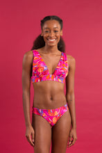Carregar imagem no visualizador da galeria, Image 10: Rio De Sol Ensemble Set Flavors Halter-Marina Essential-Cos