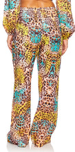 Carregar imagem no visualizador da galeria, Model Back: Luli Fama Pantalon De Plage Bottom Flare Diosa Salvaje