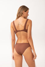 Carregar imagem no visualizador da galeria, Model Back: Rio De Sol Ensemble Set Sand-Cappuccino Mary Essential-Comfy