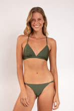 Carregar imagem no visualizador da galeria, Model Front: Rio De Sol Ensemble Set Shimmer-Croco Tri-Fixo-Noa Cheeky-Noa