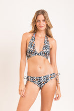Carregar imagem no visualizador da galeria, Model Front: Rio De Sol Haut Top Ikat Kate
