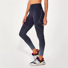 Carregar imagem no visualizador da galeria, Image 02: Alto Giro Fitness Bas Legging Hyper Ag Graphic Degrade Preto