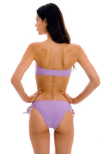 Carregar imagem no visualizador da galeria, Model Back: Rio De Sol Ensemble Set Uv-Harmonia Bandeau-Reto Madrid