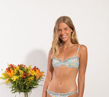 Carregar imagem no visualizador da galeria, Gallery: Rio De Sol Haut Top Tiny-Garden Balconet