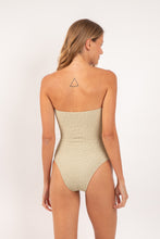 Carregar imagem no visualizador da galeria, Model Back: Rio De Sol Une Pièce Brisa-Pistache Tube-Op