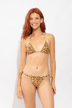 Carregar imagem no visualizador da galeria, Model Front: Rio De Sol Bas Bottom Yellow-Feline Cheeky-Micro