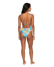 Carregar imagem no visualizador da galeria, Model Back: Rio De Sol Une Pièce Maxi Flower Body