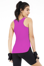 Carregar imagem no visualizador da galeria, Model Back: Alto Giro Fitness Haut Regata Skin Fit Alongada Gola V Pink Orchid