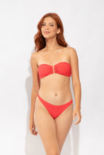 Carregar imagem no visualizador da galeria, Model Front: Rio De Sol Bas Bottom Cali-Flamingo Leblon